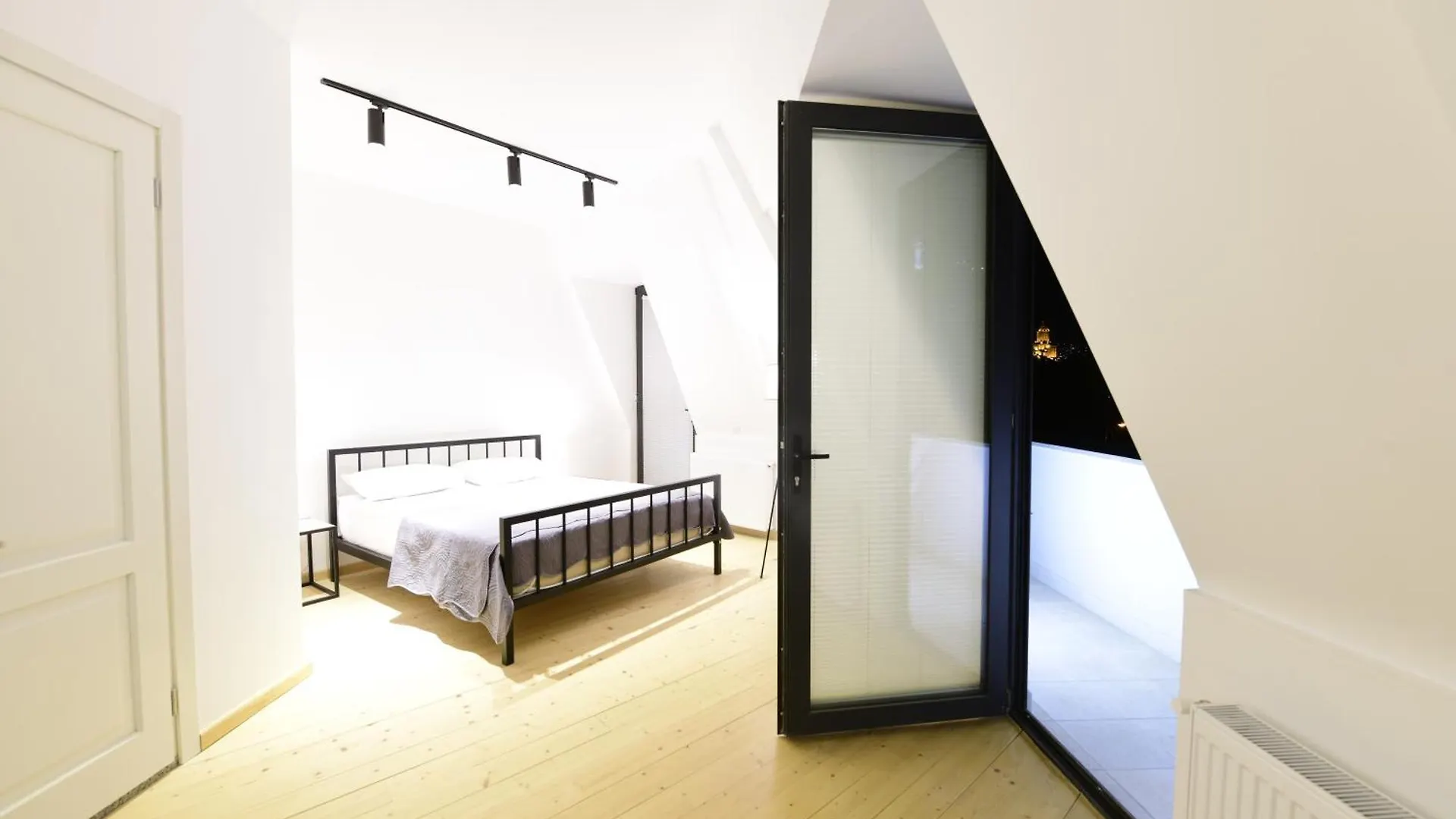 Comfort And History Тбилиси Апартаменты