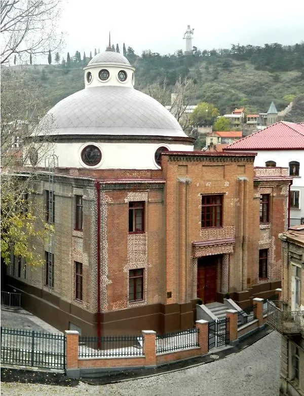 Comfort And History Tbilisi 0*,